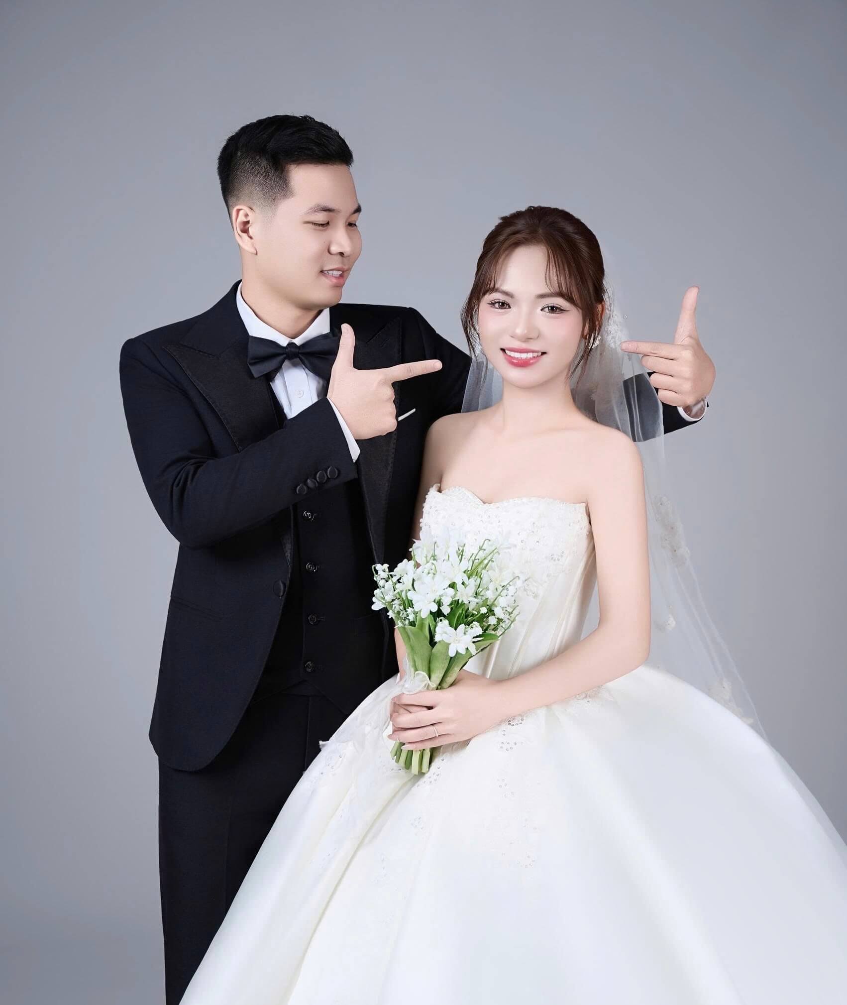 Ngọc Anh và Thu Hoài